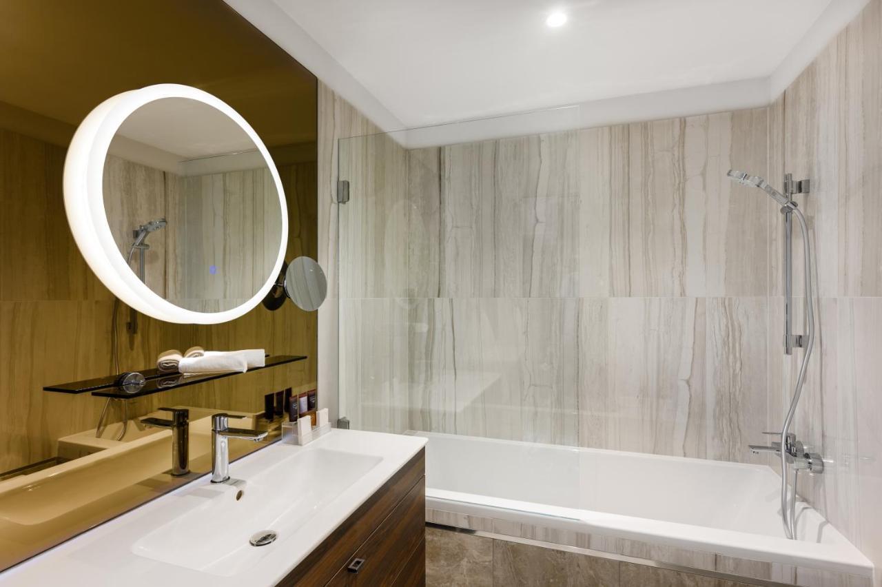 Emerald Hotel By Continental Group Budapest Ngoại thất bức ảnh
